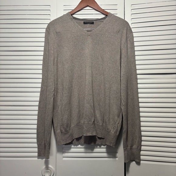 Banana Republic Luxury Blend Mens Pullover Sweater Silk Cashmere Cotton Gray L - Picture 1 of 5
